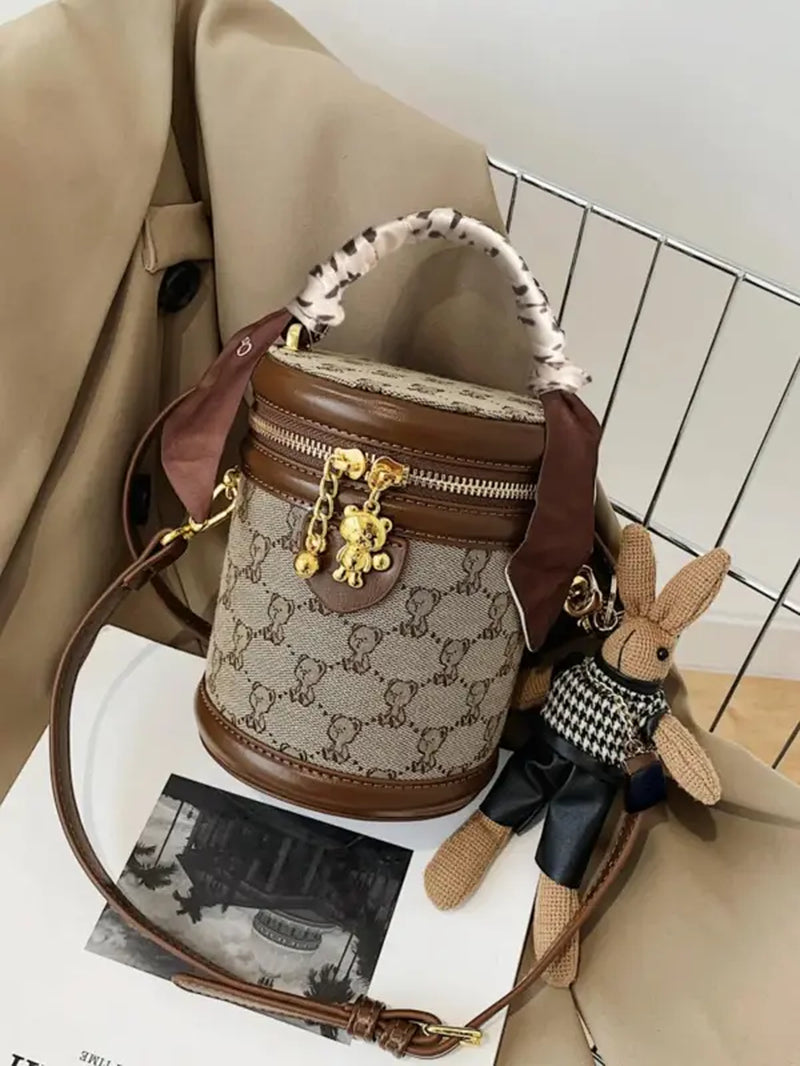 Women'S 2024 Summer Cute Bear Presbyopia Pattern Bucket Bag with Rabbit Charm, Trendy Vintage Crossbody Bag, Chic All-Match Shoulder Bag for Daily & Work Everyday Use